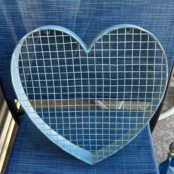 Metal Heart - Picture 3 of 4